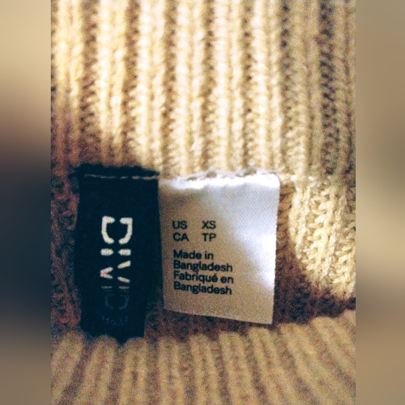 Women's Beige Cropped Mockneck - XS - Picture 6 of 7